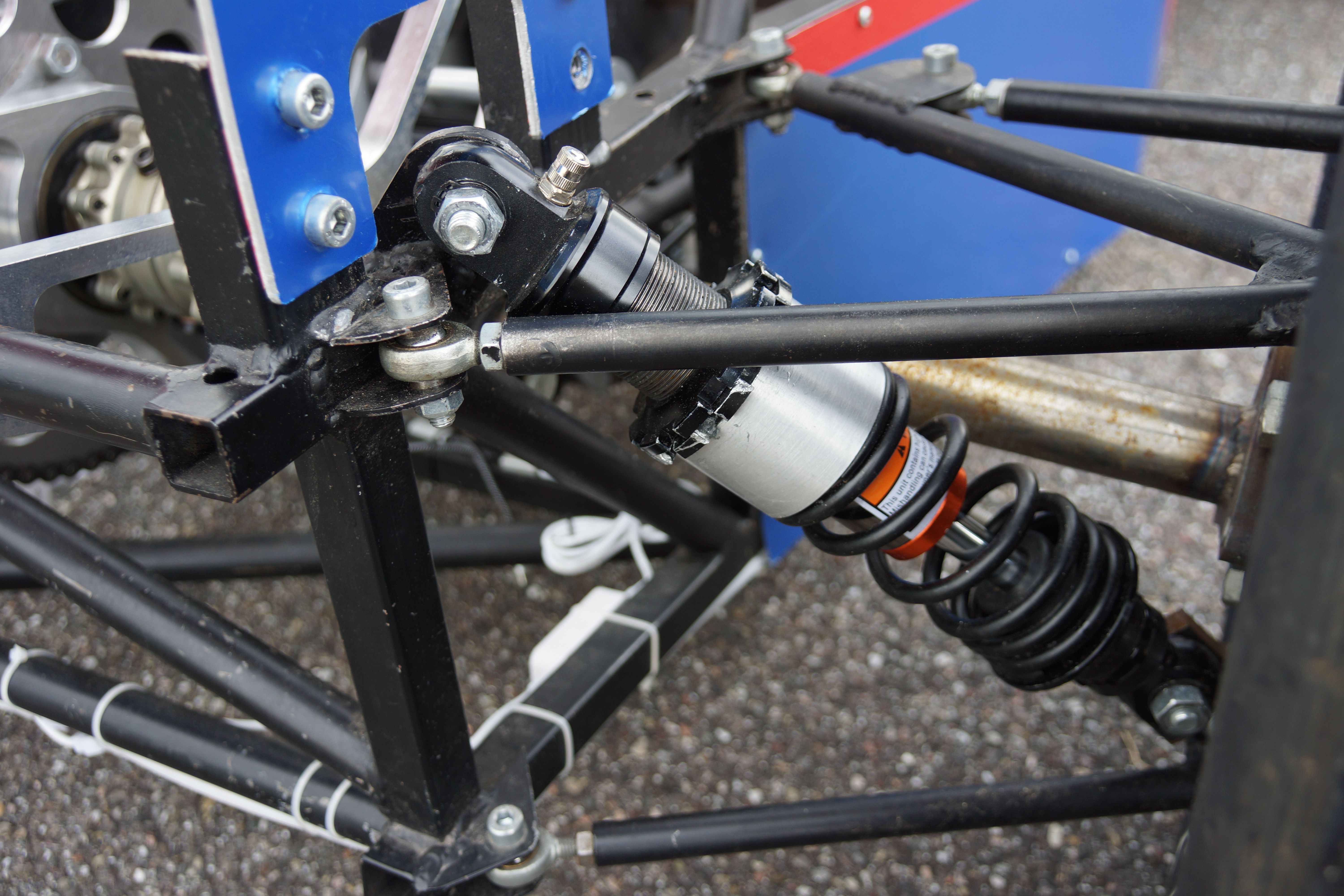 Individuell angepasste Stoßdämpfer, welche ein direktes Fahrverhalten begünstigen.