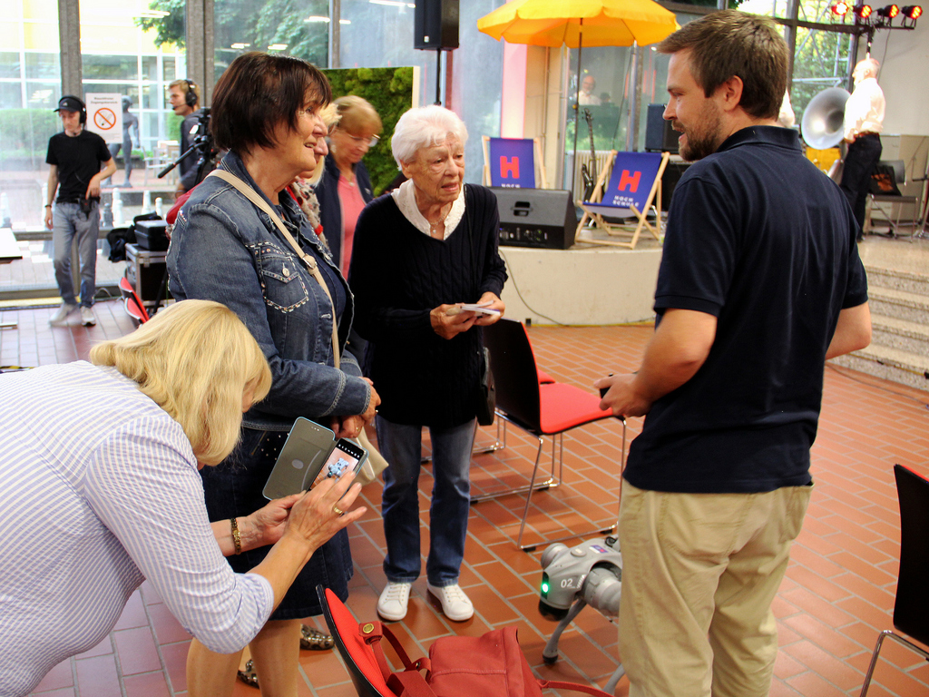 6._2025-06-10_PM_Konzert_Hochschulorchester_Roboterhund