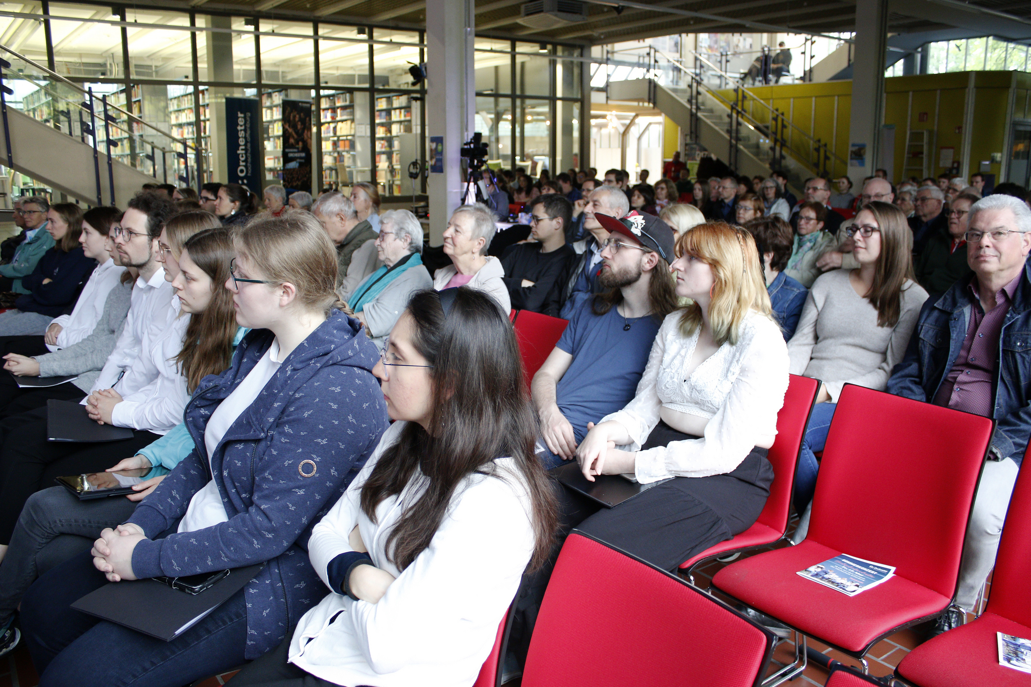 7_Konzert_Hochschulorchester_Publikum