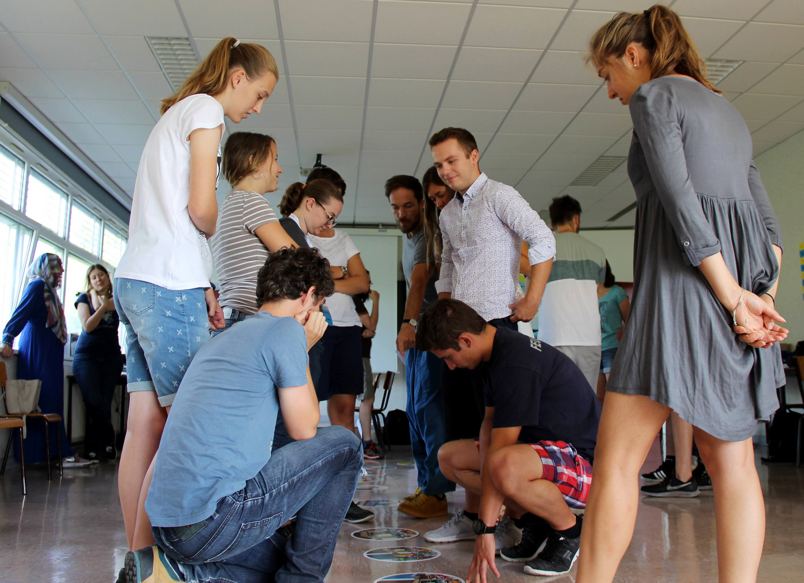 Das Foto zeigt die Teilnehmenden eines Summerschool-Workshops 2019.