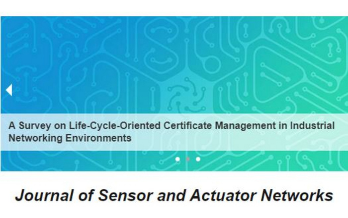 Journal und Title on blueish background