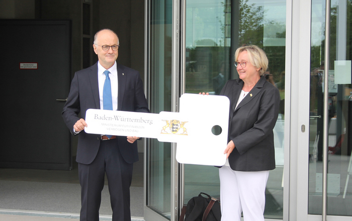 Hochschulrektor Winfried Lieber und Ministerin Theresia Bauer