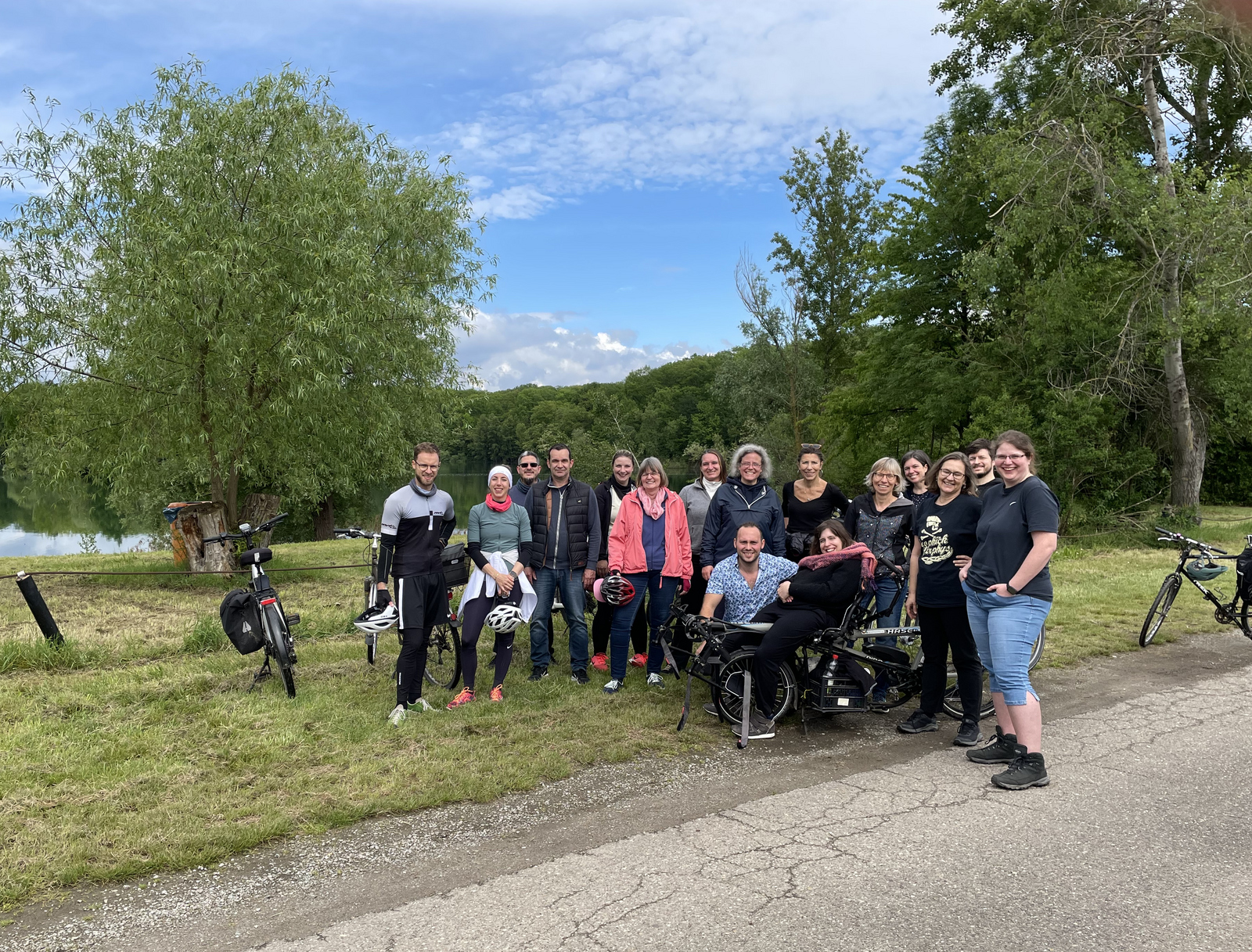 Gruppenfoto der Teilnehmenden am Königswaldsee