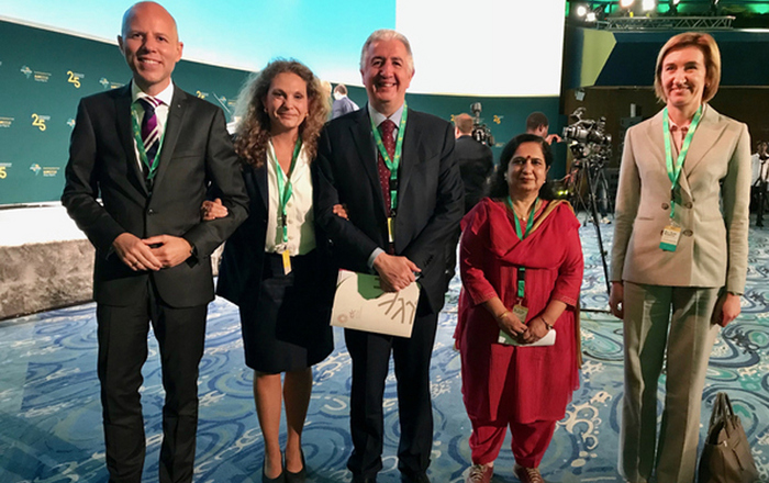 Prof. Andreas Klasen (1.v.l.) u.a. mit ITFC-CEO Hani Sonbol (3.v.l.)