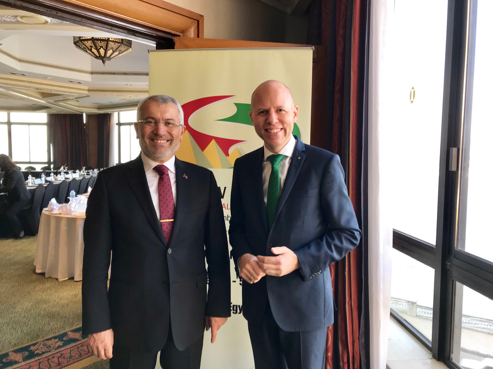 Prof Klasen (rechts) mit dem Generalsekretär der Aman Union, Adnan Yildirim