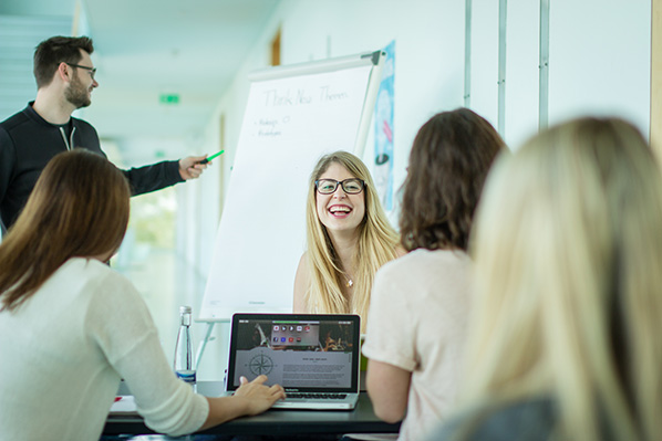 Planung, Durchführung und mediale Begleitung des Events think new